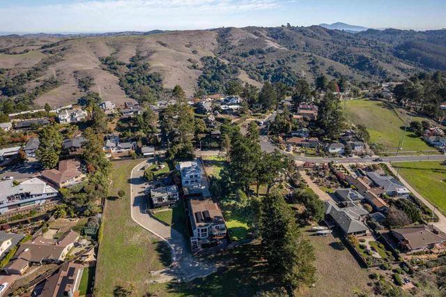 911 Clark Pl, El Cerrito, CA 94530