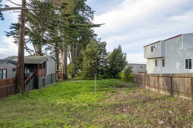 911 Clark Pl, El Cerrito, CA 94530