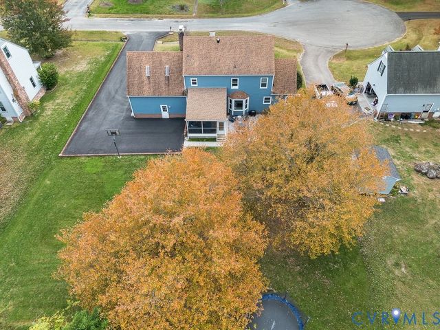 7234 Hanover Grove Ln, Mechanicsville, VA 23111