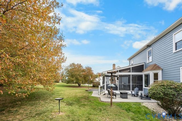 7234 Hanover Grove Ln, Mechanicsville, VA 23111