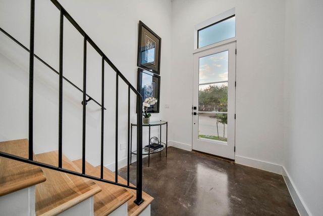 807 Memorial Heights Drive, Houston, TX 77007