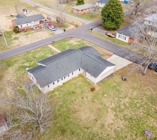 803 Nichols St, Pulaski, TN 38478