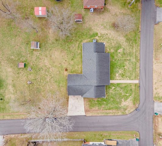 803 Nichols St, Pulaski, TN 38478