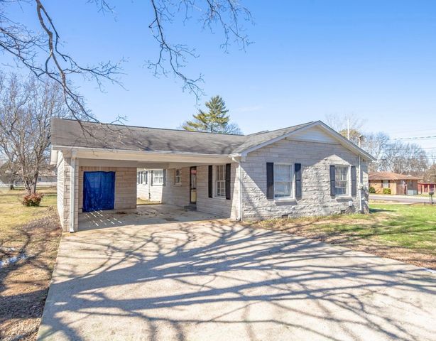 803 Nichols St, Pulaski, TN 38478