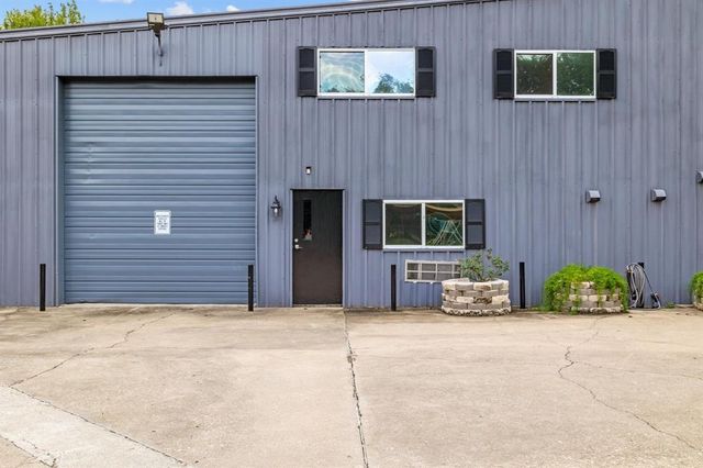 7648 Broadview Drive 102, Houston, TX 77061