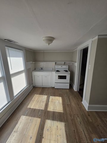 727 Sherrod Avenue, Florence, AL 35630