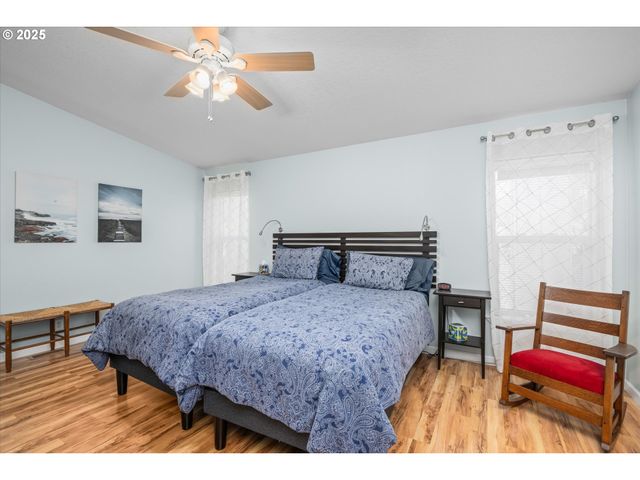 3220 CRESCENT Ave 80, Eugene, OR 97408