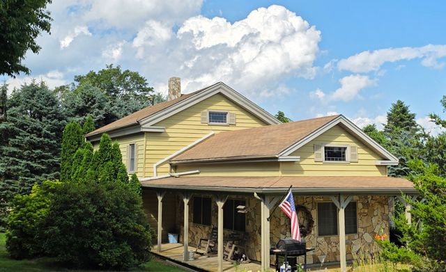 21 Church Street, Prospect, CT 06712