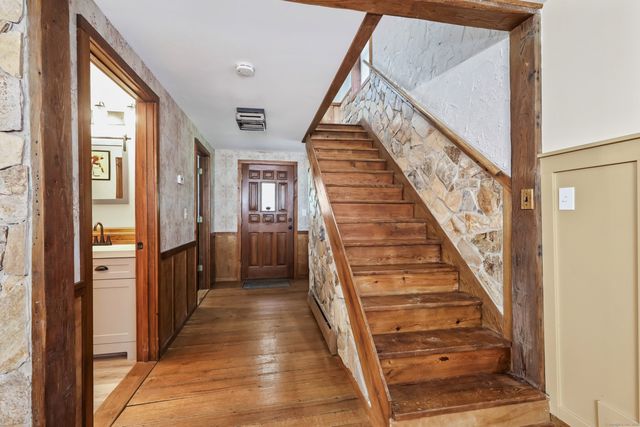 21 Church Street, Prospect, CT 06712