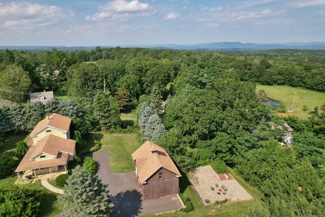 21 Church Street, Prospect, CT 06712
