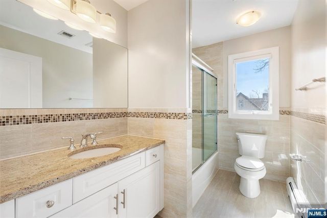 80B Liberty Place, Palisades Park, NJ 07650