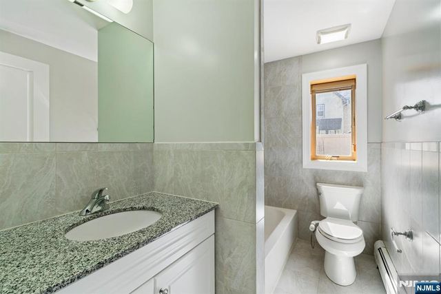 80B Liberty Place, Palisades Park, NJ 07650