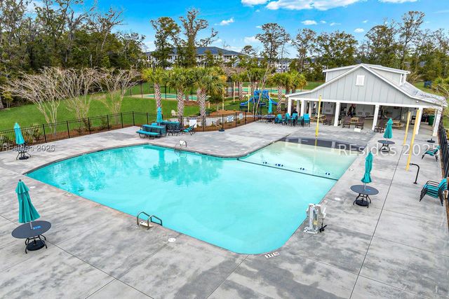 31 Ahoy Dr, Bluffton, SC 29910