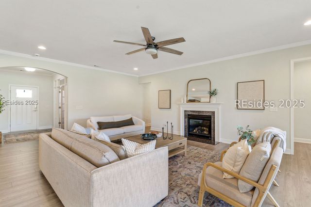 31 Ahoy Dr, Bluffton, SC 29910