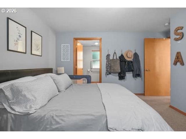 1068 9TH St, Washougal, WA 98671