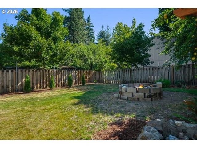1068 9TH St, Washougal, WA 98671