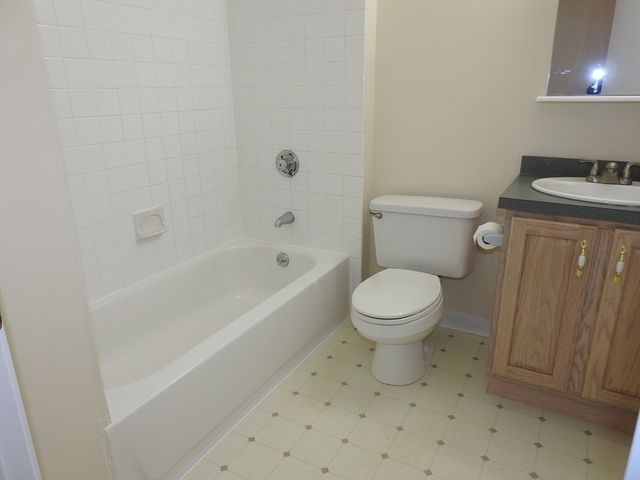 800 Bearses Way 4NF, Barnstable, MA 02601