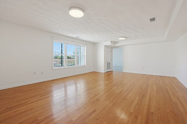 51 Pearl St 205, Malden, MA 02148