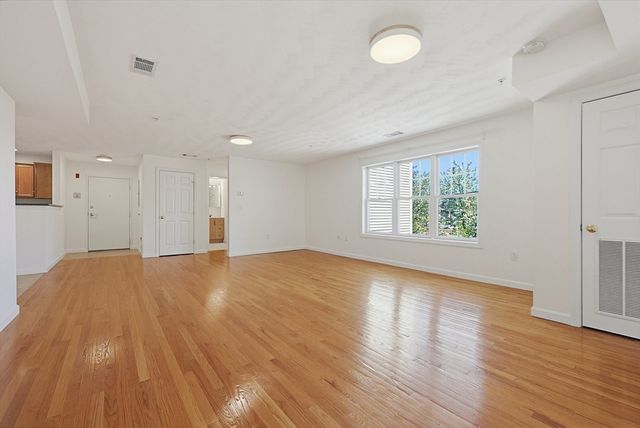 51 Pearl St 205, Malden, MA 02148