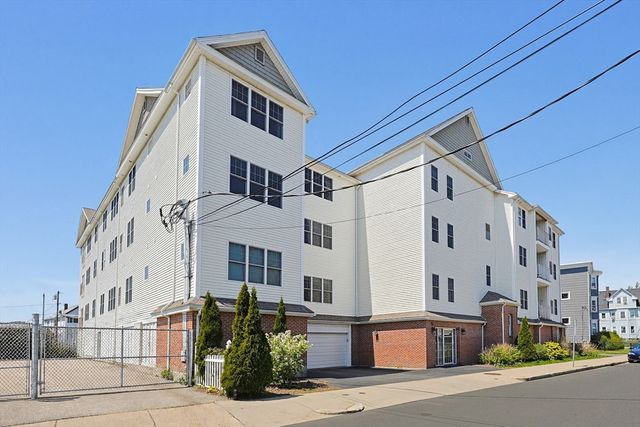 51 Pearl St 205, Malden, MA 02148