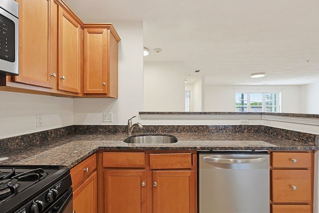 51 Pearl St 205, Malden, MA 02148