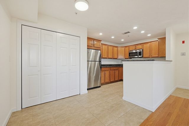 51 Pearl St 205, Malden, MA 02148