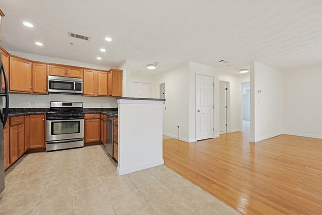 51 Pearl St 205, Malden, MA 02148
