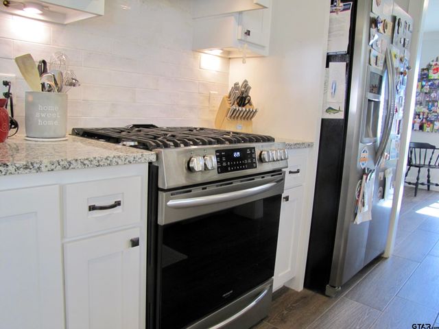 717 Meadow Creek Drive, Tyler, TX 75703