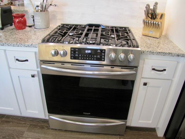 717 Meadow Creek Drive, Tyler, TX 75703