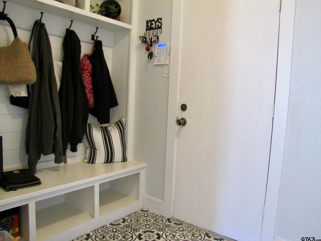 717 Meadow Creek Drive, Tyler, TX 75703