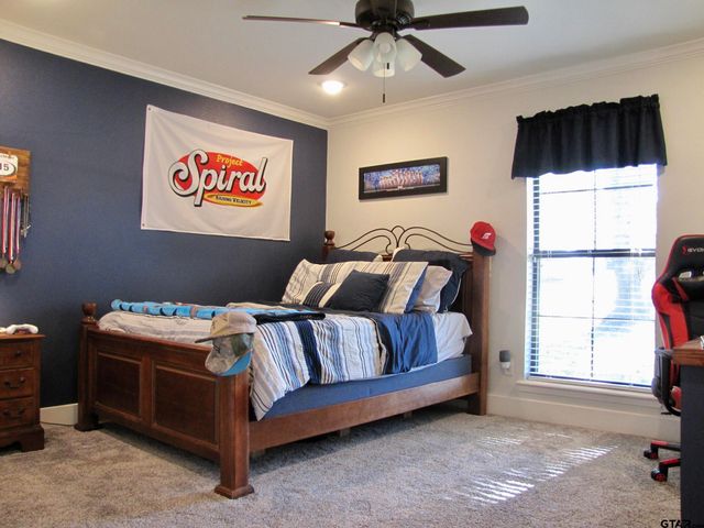 717 Meadow Creek Drive, Tyler, TX 75703