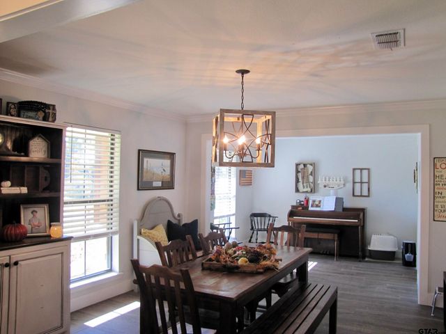 717 Meadow Creek Drive, Tyler, TX 75703