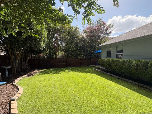 516 THOREAU TRL, Schertz, TX 78154
