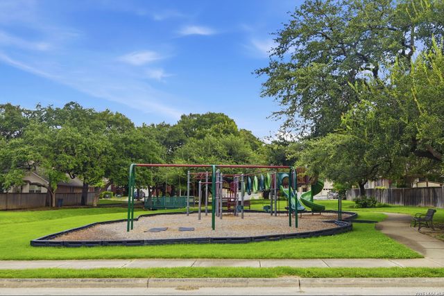 516 THOREAU TRL, Schertz, TX 78154