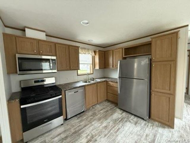 3146 Route 9w 5A, New Windsor, NY 12553