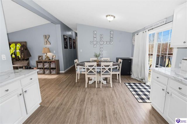 305 Ellen Lane, Brandenburg, KY 40108