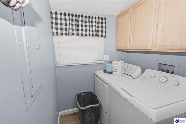 305 Ellen Lane, Brandenburg, KY 40108