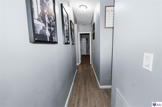 305 Ellen Lane, Brandenburg, KY 40108