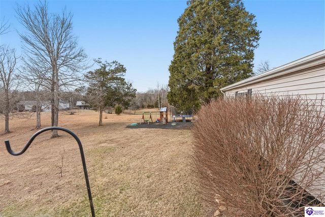 305 Ellen Lane, Brandenburg, KY 40108