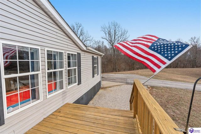 305 Ellen Lane, Brandenburg, KY 40108