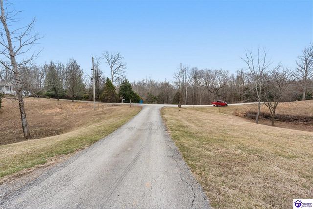 305 Ellen Lane, Brandenburg, KY 40108