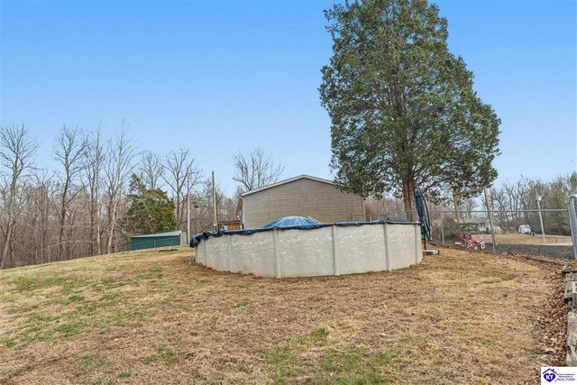 305 Ellen Lane, Brandenburg, KY 40108