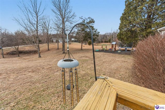 305 Ellen Lane, Brandenburg, KY 40108