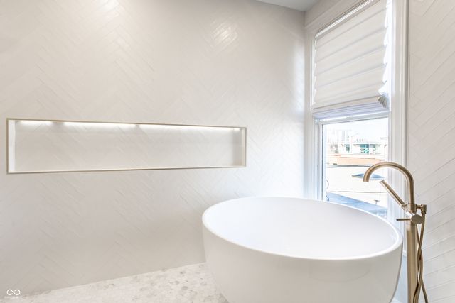 214 E St Joseph Street, Indianapolis, IN 46202