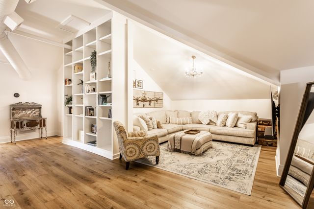 214 E St Joseph Street, Indianapolis, IN 46202