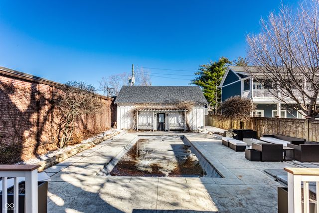 214 E St Joseph Street, Indianapolis, IN 46202