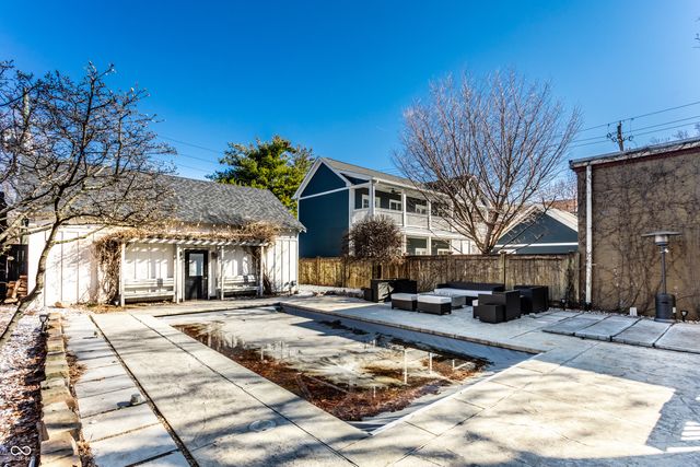 214 E St Joseph Street, Indianapolis, IN 46202