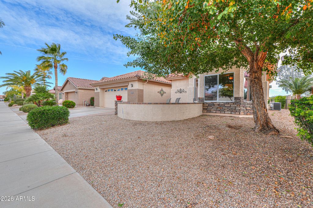 431 N SANTIAGO Trail, Casa Grande, AZ 85194 — photo 2