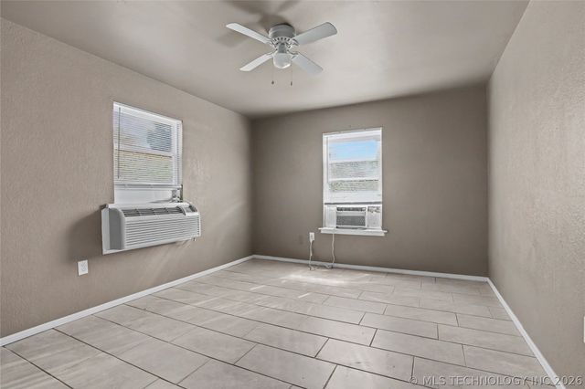 1616 S Park Street, Sapulpa, OK 74066