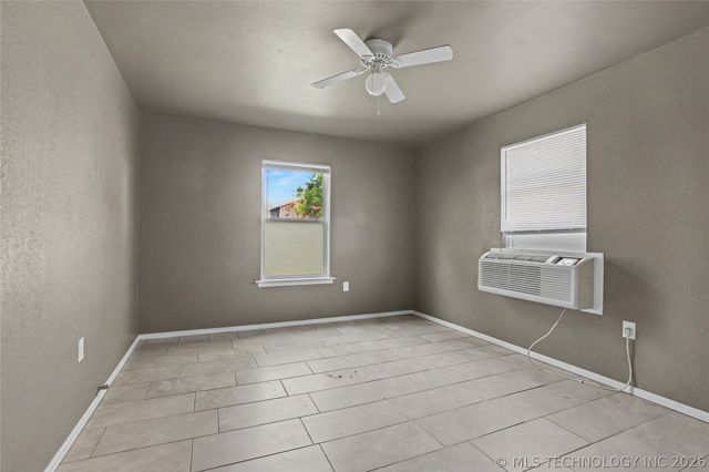 1616 S Park Street, Sapulpa, OK 74066